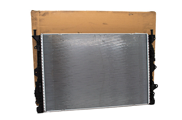 Radiator for Automatic Models - LR075360G from JGS4x4 Radiator for Automatic Models - LR075360G from JGS4x4