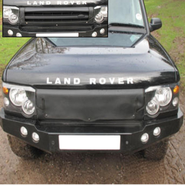 Britpart Radiator Muff Black for Discovery 2 (2002-2004 Facelift Models), close-up of the black radiator cover on a Land Rover Discovery 2 vehicle.