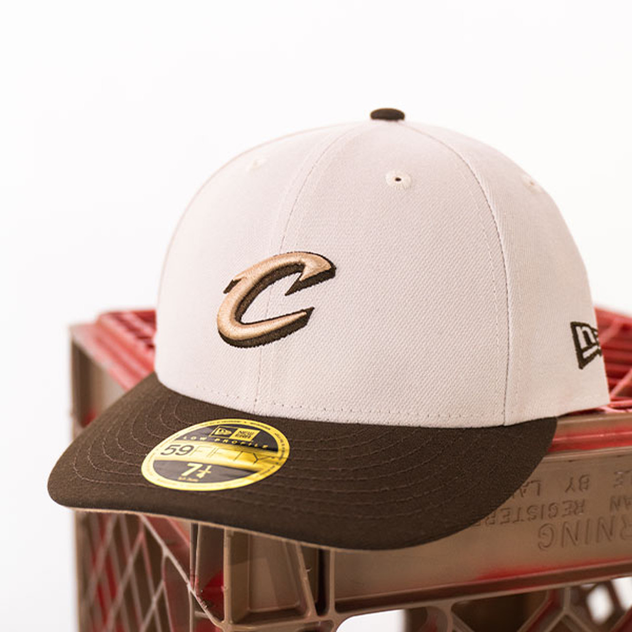 New Era Brown Low Profile Fitted Cap in Tan Size 7 3/4 | Cavaliers