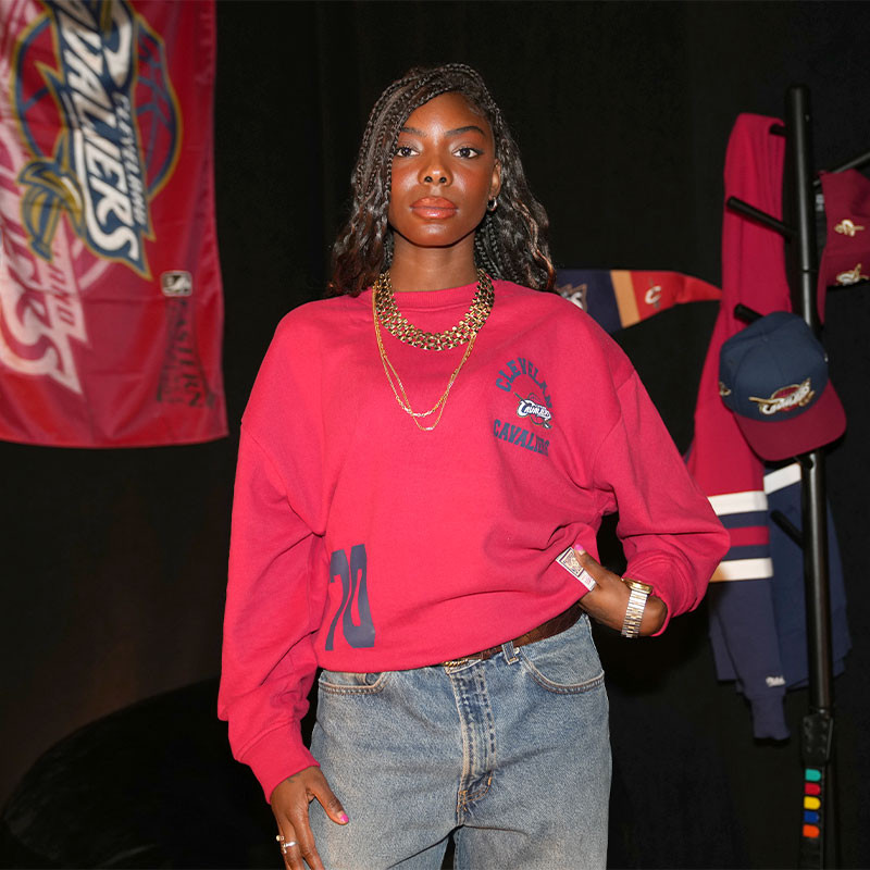 M&L マークアンドロナ Verve Crew Neck Sweater M&N Women's 03 Crewneck | Center Court, the official Cavs Team Shop