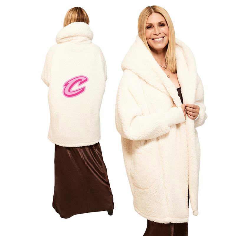 Cavs x Jill Martin Cream and Pink Script C Lounger | Center Court