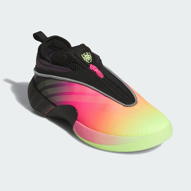 D.O.N. ISSUE #6 Panama Shoes | Center Court, the official Cavs