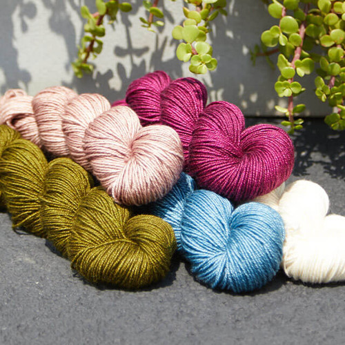 Symfonie Yarns Luna (22st)