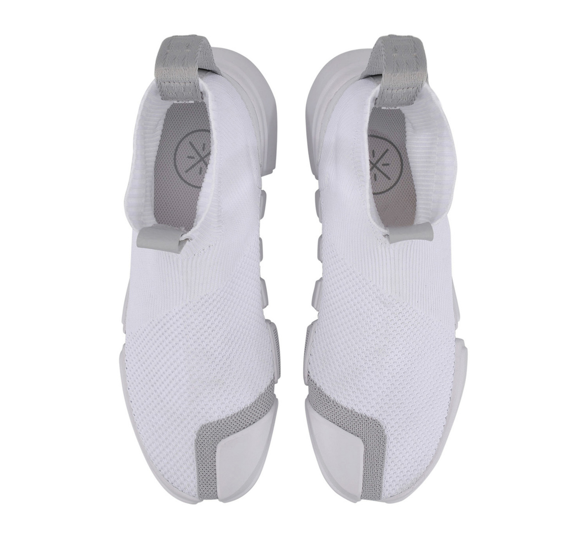 Wade Essence 2 White Sneaker | Shop online now at Sunlight Station