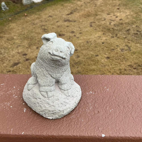 sm. Pig 5'' Tall