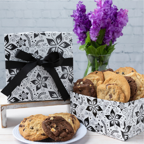 Black & White Flower Cookie Box