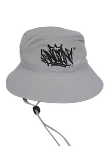KINGPIN TAG WIDE BRIM BUCKET HAT STORM/ BLACK 