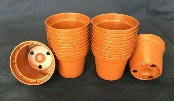 Plastic Flower Pots, 5 cm. TO5 Poppelmann, Lot of 20 new.