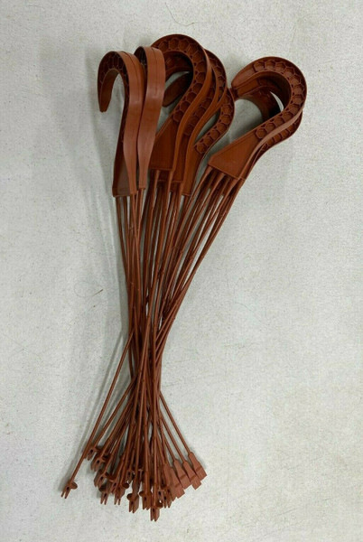 Poppelman Clip On Plastic Hangers
