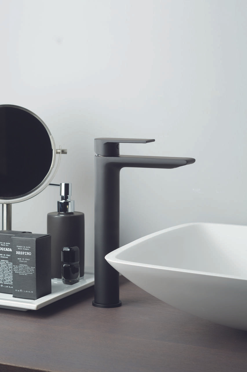 Wall Mounted Basin Mixer - DITS1182_CAM.jpg