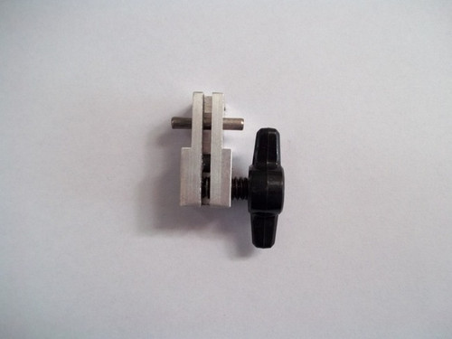 Upper BM- style blade holder