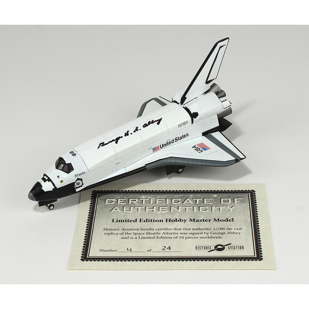 Space Shuttle Atlantis 1/200 Die Cast Model | Military Issue - The