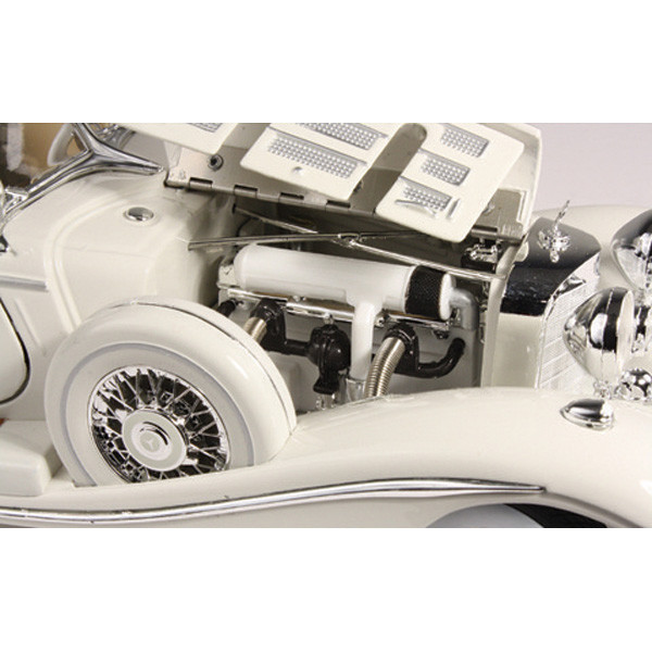 1936 Mercedes-Benz 500K - 1/18 Scale | Military Issue - The #1