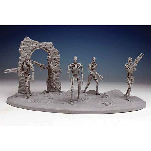 Terminator 2 T-800 Endoskeletons 1/32 Diorama Kit Alt Image 1