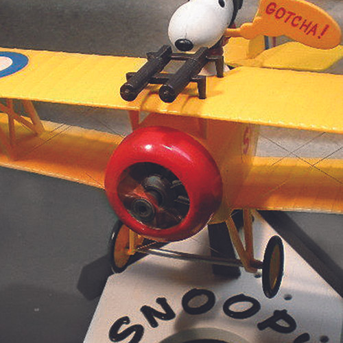 Snoopy and his Sopwith Camel Kit Alt Image 2