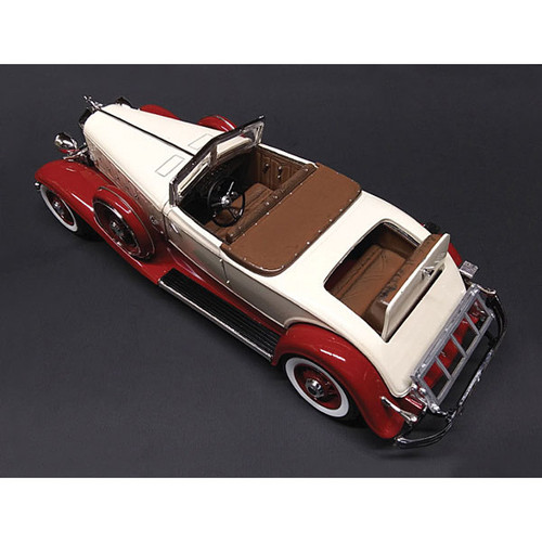 1932 Chrysler Imperial "Gangbusters" 1/25 Kit Alt Image 5