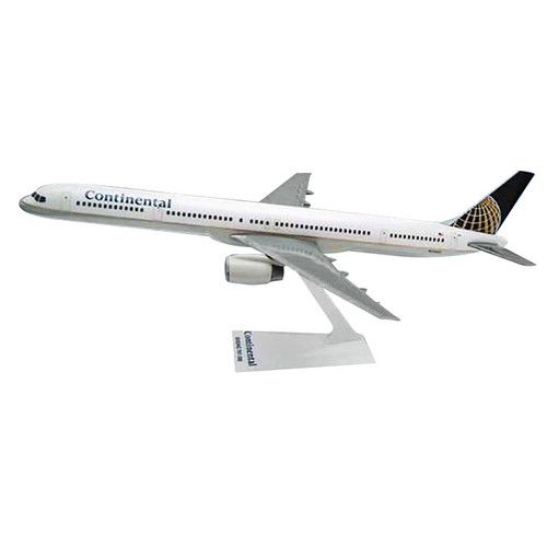 B757-300 1/200 Display Model Main Image