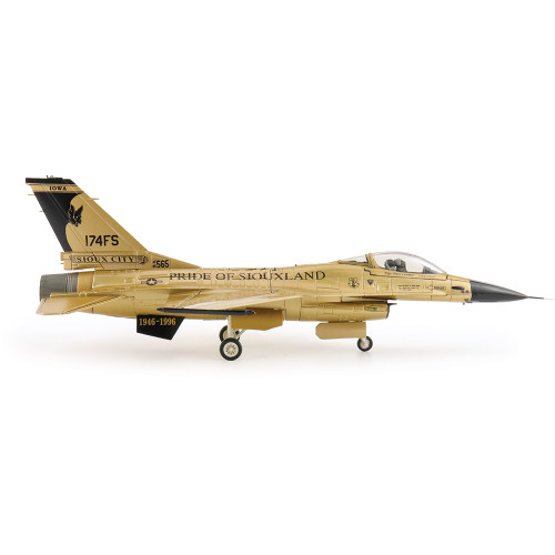 F-16A Fighting Falcon 1/72 Die Cast Model Alt Image 2