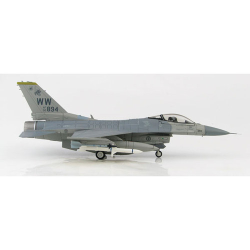 F-16CM Fighting Falcon 1/72 Die Cast Model Alt Image 3