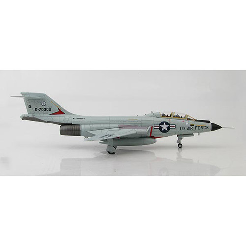 McDonnell F-101B Voodoo 1/72 Die Cast Model Alt Image 2