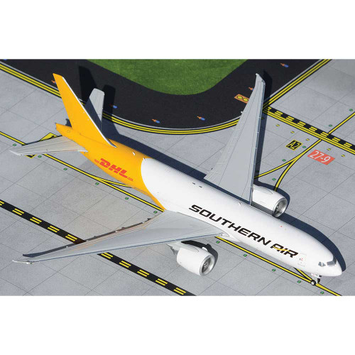 B777LRF 1/400 Die Cast Model  Southern Air - N775SA Main Image