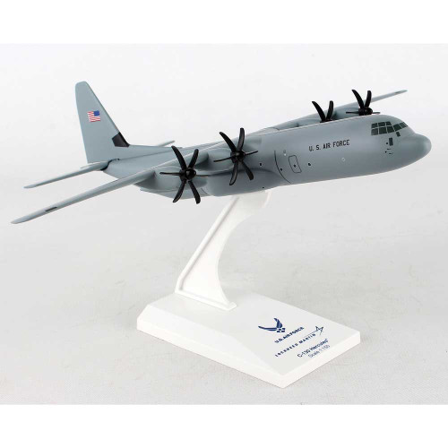 C-130 Hercules 1/150 Model  USAF Alt Image 1