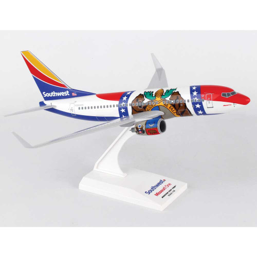 Boeing 737-700 1/130 Model - Southwest Airlines Alt Image 1