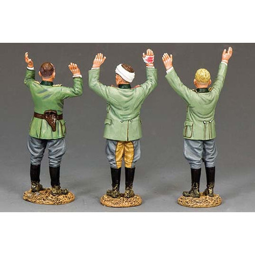 Captured German Officers 1/30 Figure Set Alt Image 1