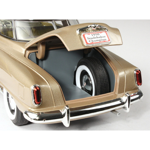 1950 Studebaker Champion 1/18 Die Cast Model - Gold Alt Image 4