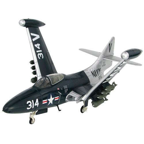 F9F-5 Panther 1/48 Die Cast Model VF-111, USS Lake Champlain,  July 1953 Alt Image 1