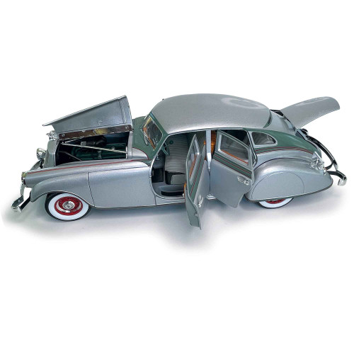1933 Pierce-Arrow Silver Arrow - 1/18 Scale Alt Image 2