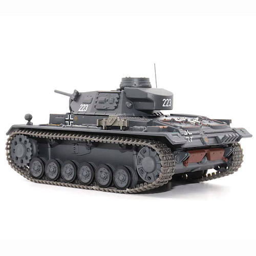 Pz.Kpfw.III Ausf.G (Sd.Kfz. 141) 13 1/43 Die Cast Model  13 - Panzerdivision - Ukraine (USSR), July 1941 Alt Image 1