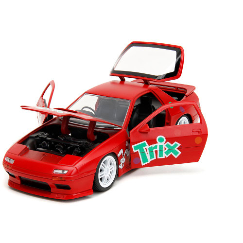 1985 Mazda RX-7 with Trix Rabbit Figure Alt Image 5