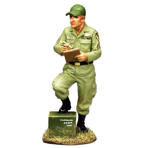 Maintenance Crew Chief 1/30 Figure King & Country VN164 Main Image