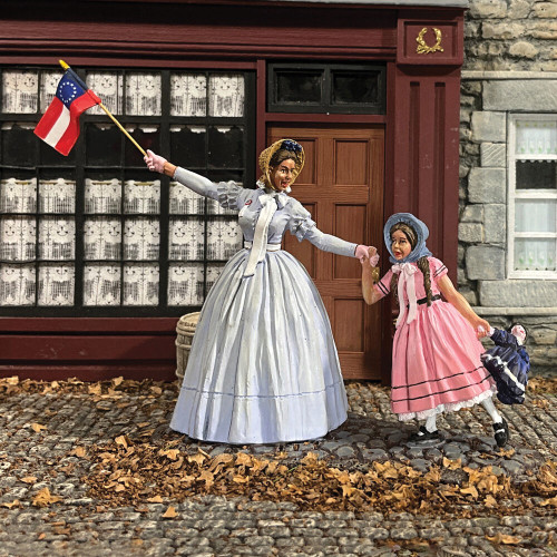 Mrs. Egen and Daughter 1:30 Figure Set William Britain (35025) Alt Image 2