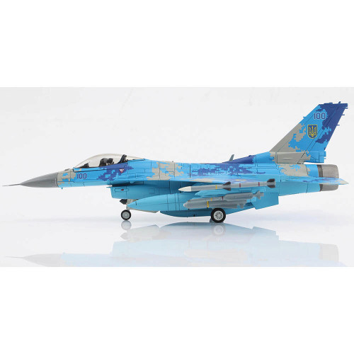 F-16C Fighting Falcon 1/72 Die Cast Model - HA38028 What If scheme Alt Image 1