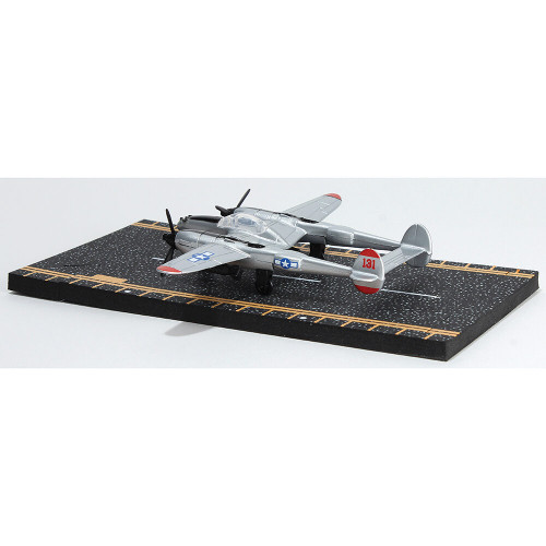P-38 Lightning 17102 Alt Image 5