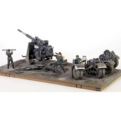 FlaK 36 w/sd.202 Tow Vehicle 1/32 Die Cast Model w/Figures Alt Image 1