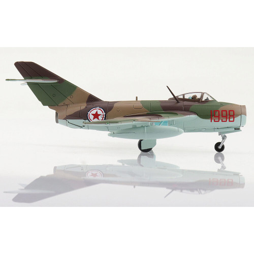 MIG-15bis 1/72 Die Cast Model - HA2423 Maj. Ivanovich Mikhin, 518th IAP, North Korea, May 1953 Alt Image 2