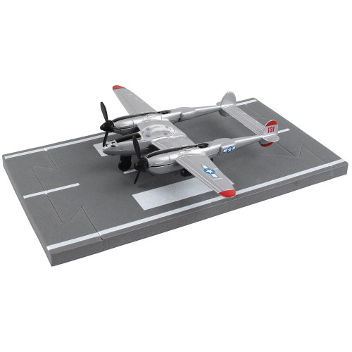 P-38J LIGHTINING DIE CAST MODEL W/ RUNWAY RW180 Alt Image 1