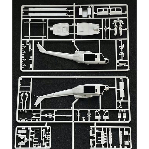 UH-1D Iroquois 1/72 Kit Alt Image 4