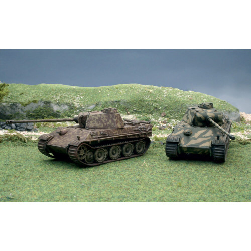 Pz.Kpfw.V Panther Ausf. G 1/72 Kits Alt Image 1