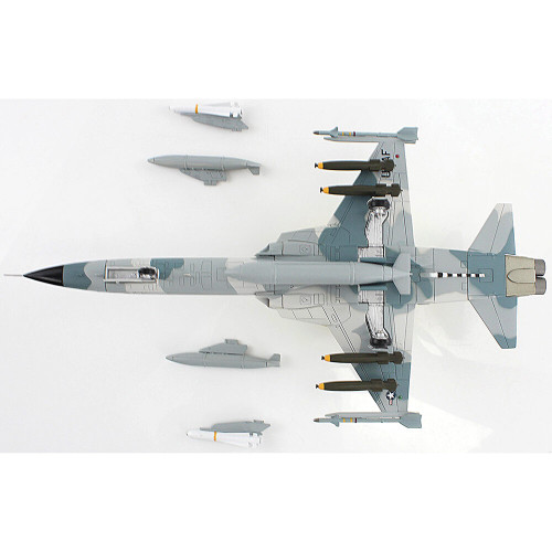 F-5F Tiger II 1/72 Die Cast Model - HA3377 58th TTW USAF Williams AFB 1979 Alt Image 4
