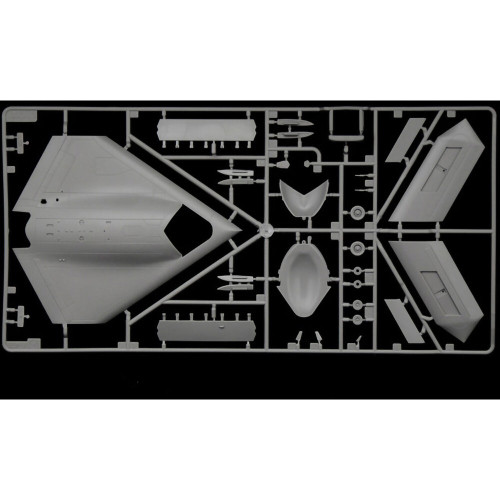 X-47B UCAS 1/72 Kit Italeri (1421s) Alt Image 5
