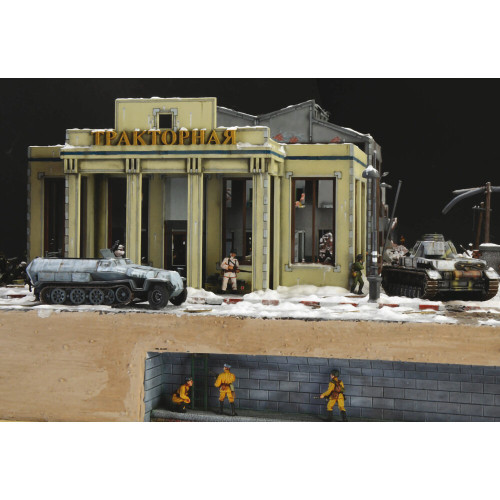 Stalingrad Tractor Plant 1942 1/72 FIGURE KIT Alt Image 2