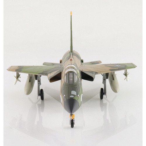 F-105F Thunderchief 1/72 Die Cast Model - HA2523 354 TFS/355 TFW Takhli RTAFB Alt Image 1