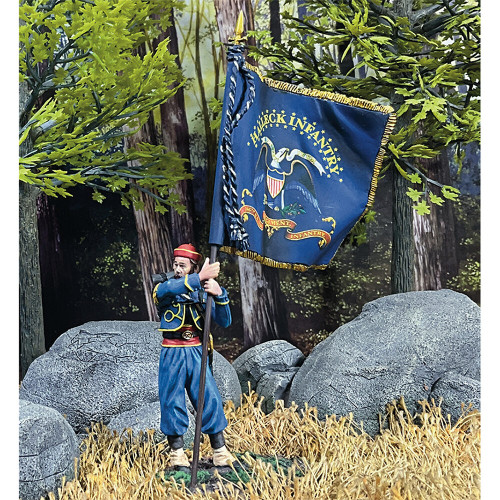 Union 146th N.Y. Zouave with Regimental Colors 1/30 Figure William Britain (31323) Alt Image 1