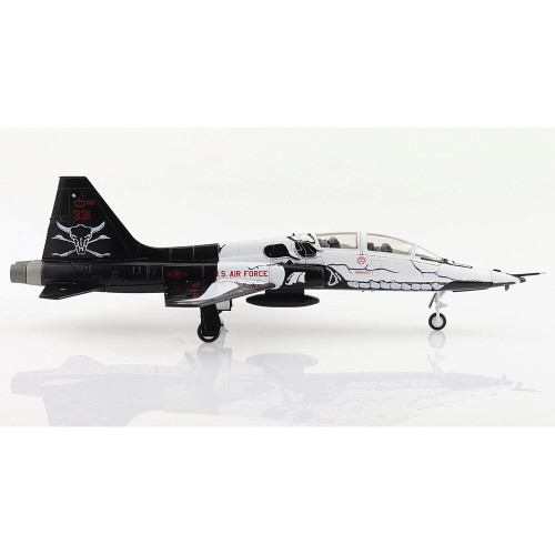 T-38C Talon 1/72 Die Cast Model - HA5413 FAIP 87th FTS Laughlin AFB 2021 Alt Image 3