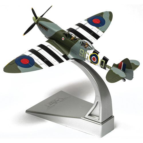 Supermarine Spitfire T.Mk 9 1/72 Die cast Model CORGI (AA29202) Alt Image 2