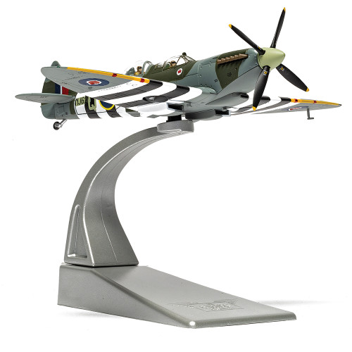 Supermarine Spitfire T.Mk 9 1/72 Die cast Model CORGI (AA29202) Alt Image 3